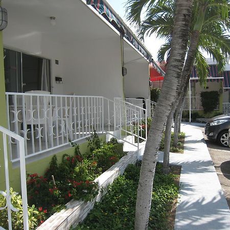 Alablanca Apartments Residents Inn Willemstad Exterior photo