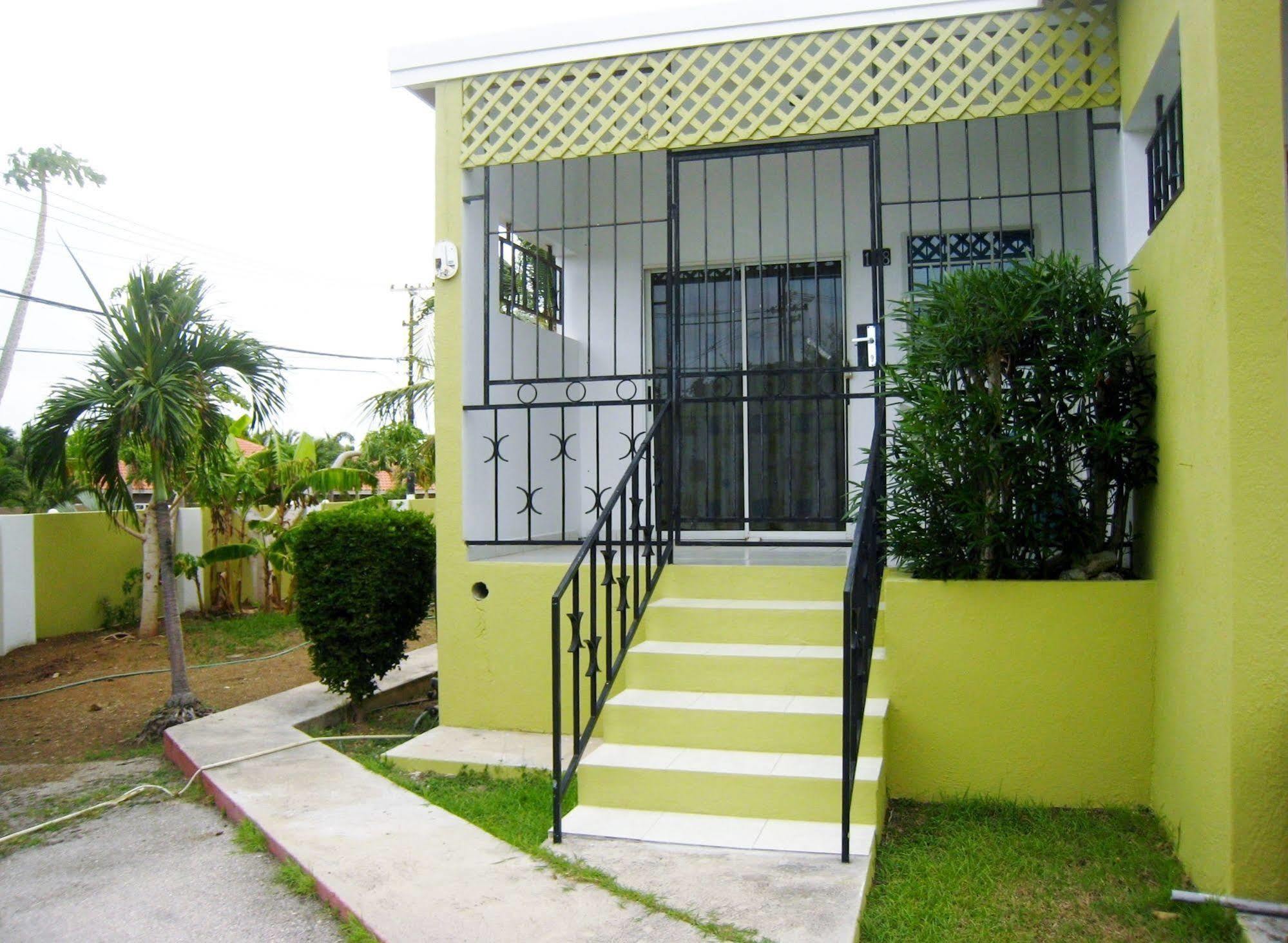 Alablanca Apartments Residents Inn Willemstad Exterior photo